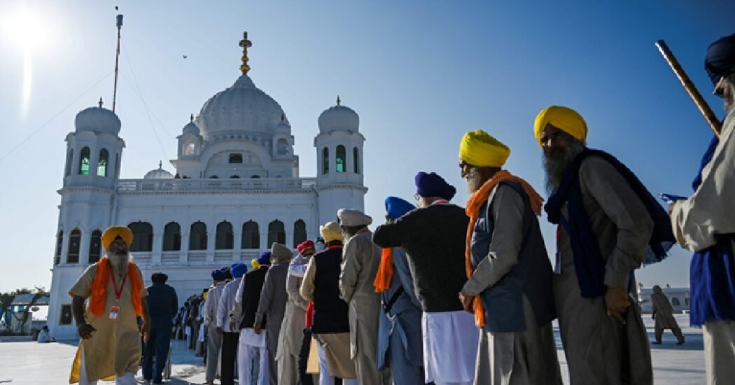Sikh Pilgrims Visas: Pakistan Grants Over 2,000 Visas to Indian Sikh Pilgrims for Guru Nanak Dev Ji’s Birth Anniversary
