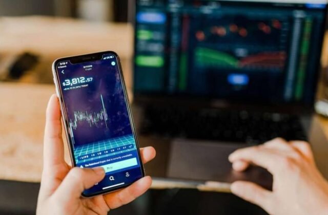 Pakistan’s Mobile App Development Sector Faces Record Decline Amid Innovation Crisis