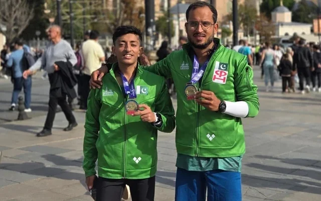 Pakistani Marathon Runners Make History at Intercontinental Istanbul Marathon