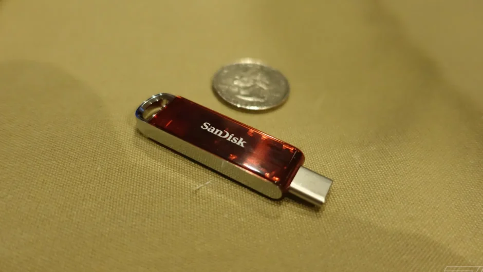 SanDisk Debuts World's Smallest 1TB USB-C Flash Drive