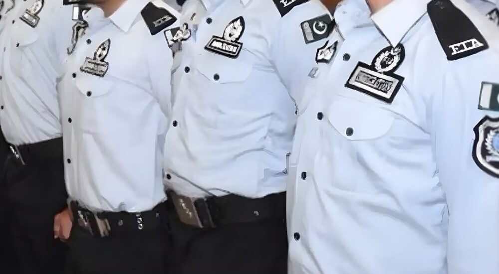 Unknown Rob Citizen as Fake FIA Officers in Islamabad