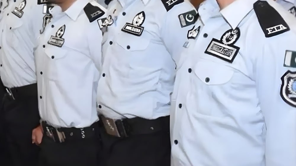 Unknown Rob Citizen as Fake FIA Officers in Islamabad