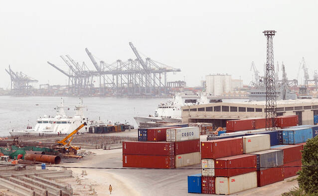 Pakistan Begins Modern Ship Refueling Service at Karachi Port