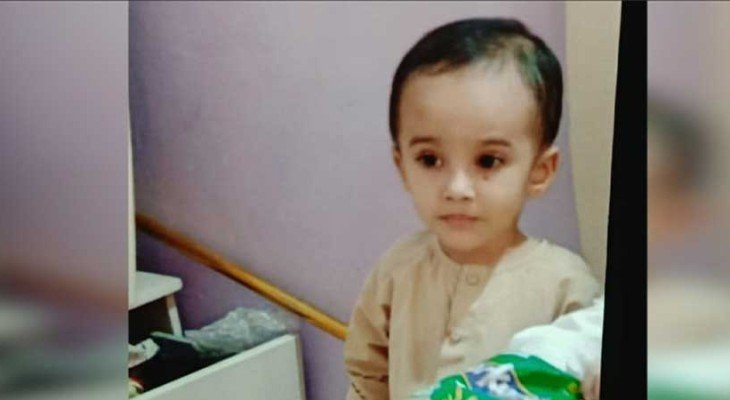 Karachi Manhole Incidents: Child Narrowly Escapes Death in Karachi’s Open Manhole Incident