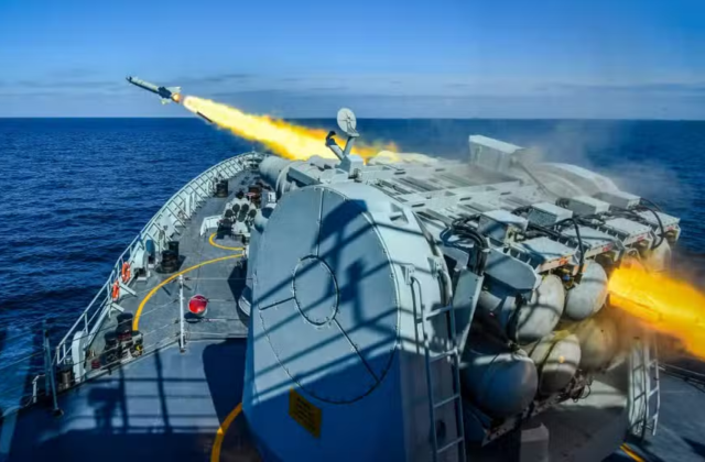 Pakistan Navy Conducts Successful Live Firing of Surface-to-Air Missile in Arabian Sea