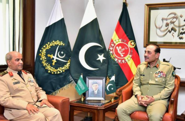 Saudi Land Forces Commander, Pakistan Army Chief discuss stronger defence cooperation at GHQ