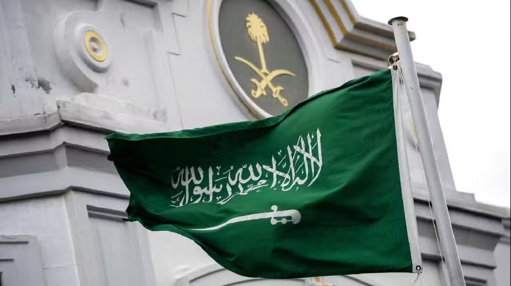 Saudi Arabia Imposes Heavy Fines and Jail Terms for Visit Visa Violations