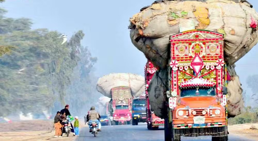 Motorway Police Announce Major Crackdown on Vehicle Overloading Across Pakistan
