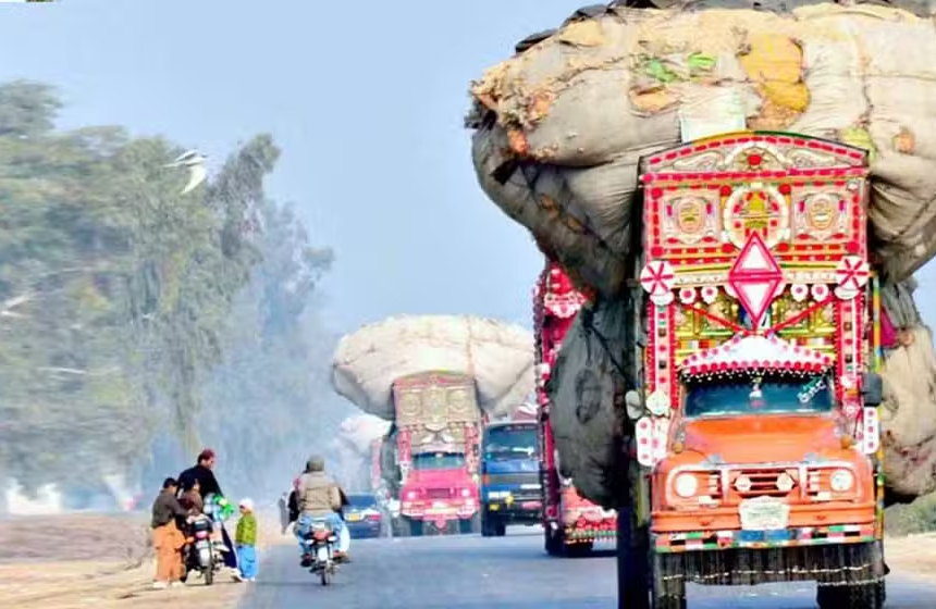Motorway Police Announce Major Crackdown on Vehicle Overloading Across Pakistan