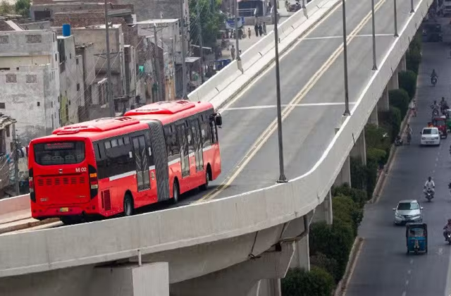 Punjab Increases Metro Bus Fare by 33 Percent Across BRT Services