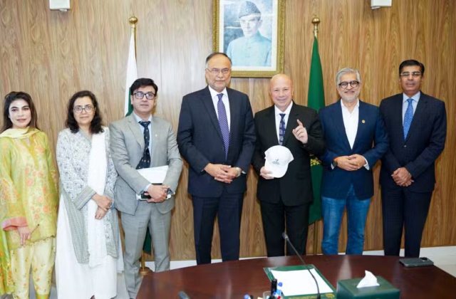 JazzWorld and VEON Leadership Engage Pakistani Government on Digital Transformation and Inclusion