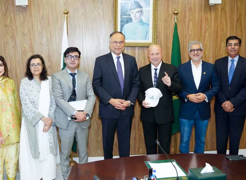 JazzWorld and VEON Leadership Engage Pakistani Government on Digital Transformation and Inclusion