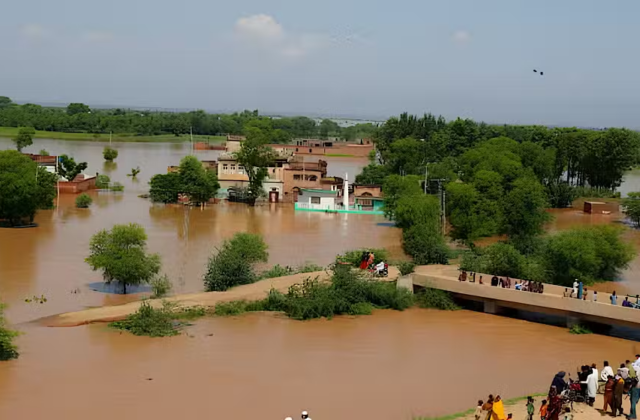 Pakistan’s Climate Losses Could Reach 6% of GDP by 2050, Study Warns