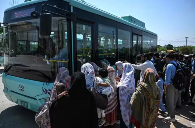 Punjab Cuts Public Transport Fares by 5% After Diesel Price Reduction