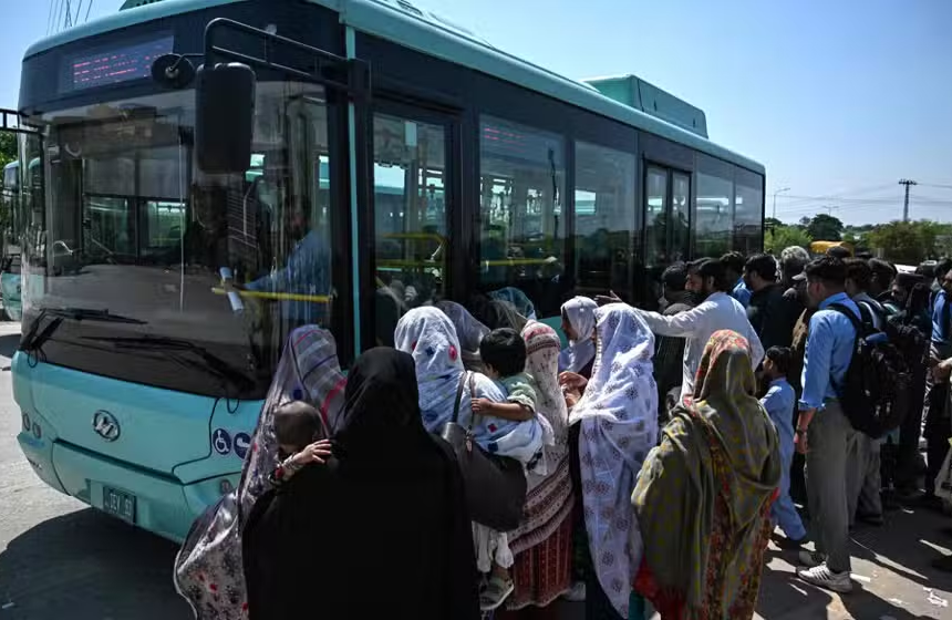 Punjab Cuts Public Transport Fares by 5% After Diesel Price Reduction