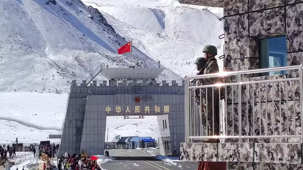 Kyrgyz Shipment Enters Pakistan via China Route, Marking New Regional Trade Shift