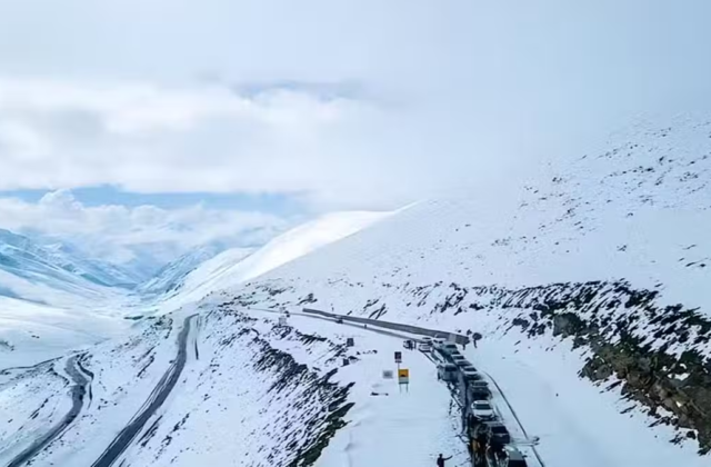 Rare June Snowfall at Babusar Top Attracts Thousands of Tourists