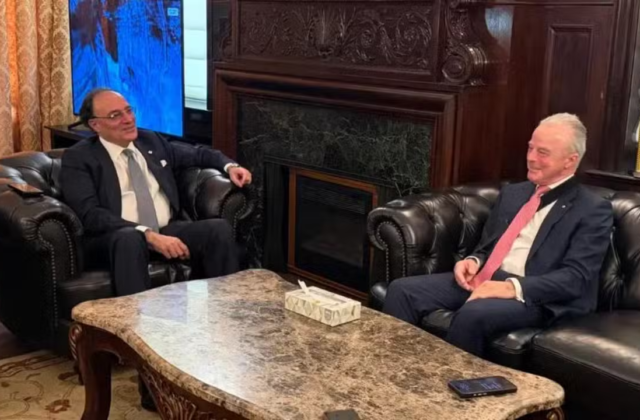 Finance Minister Seeks Boeing Support for PIA Fleet Expansion as Pakistan Explores Aircraft Financing