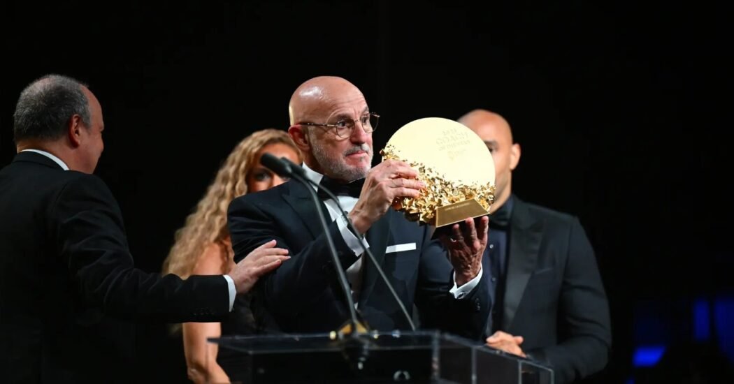 Luis de la Fuente Coach of the Year 2026