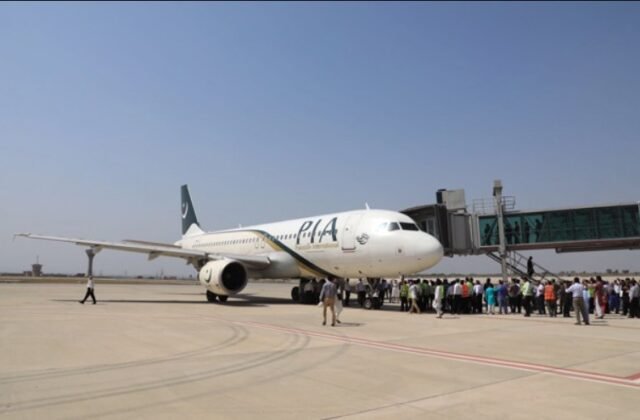PIA daily flights between Pakistan and London in 2026